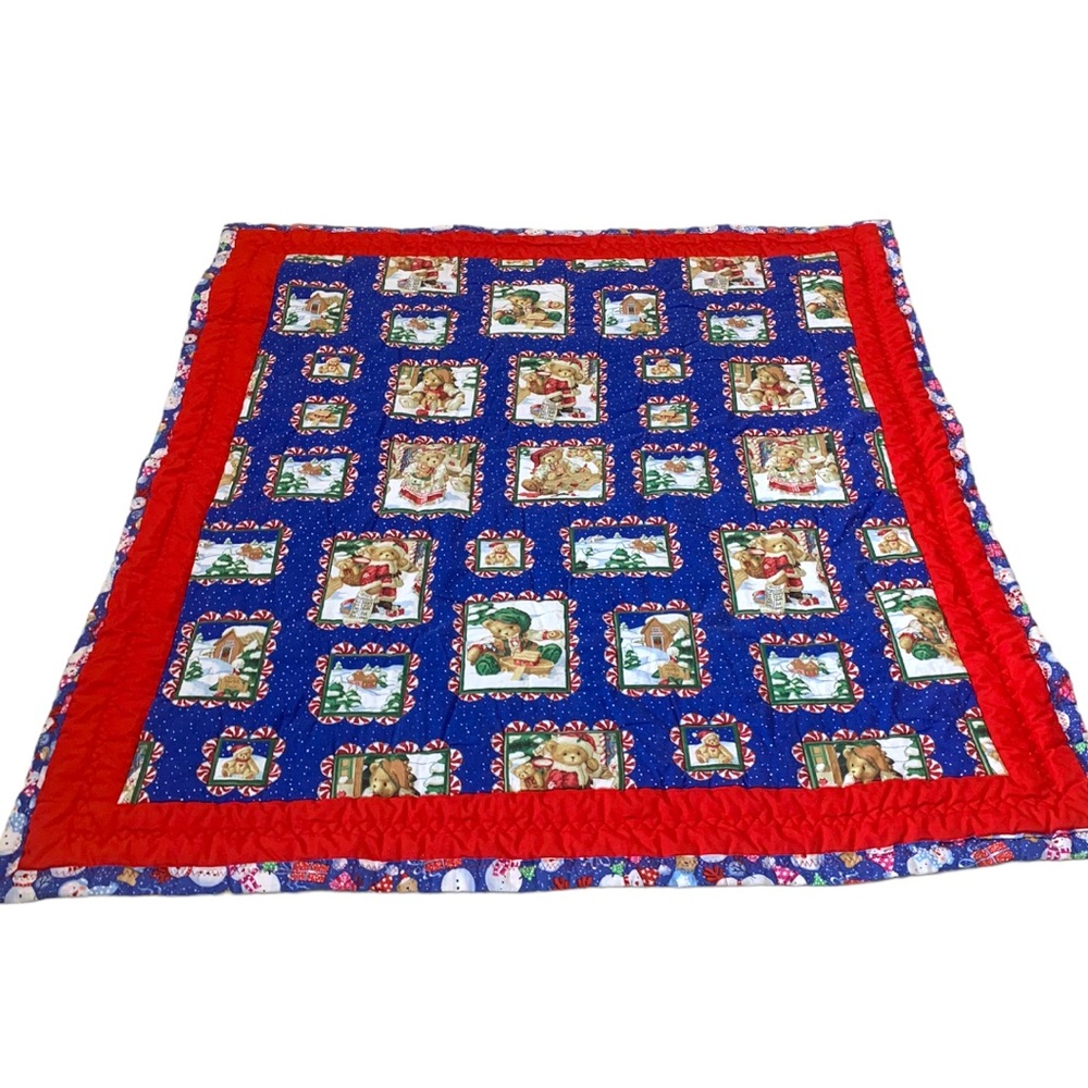 NWOT Kids Christmas Patch Quilt Santa Bears & Snowman Crib or Bed Blanket